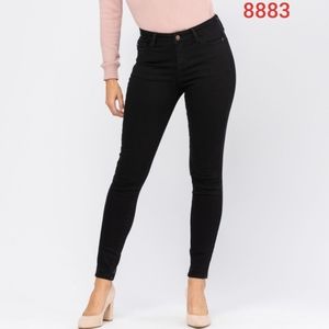 Judy Blue Skinny Jean - black